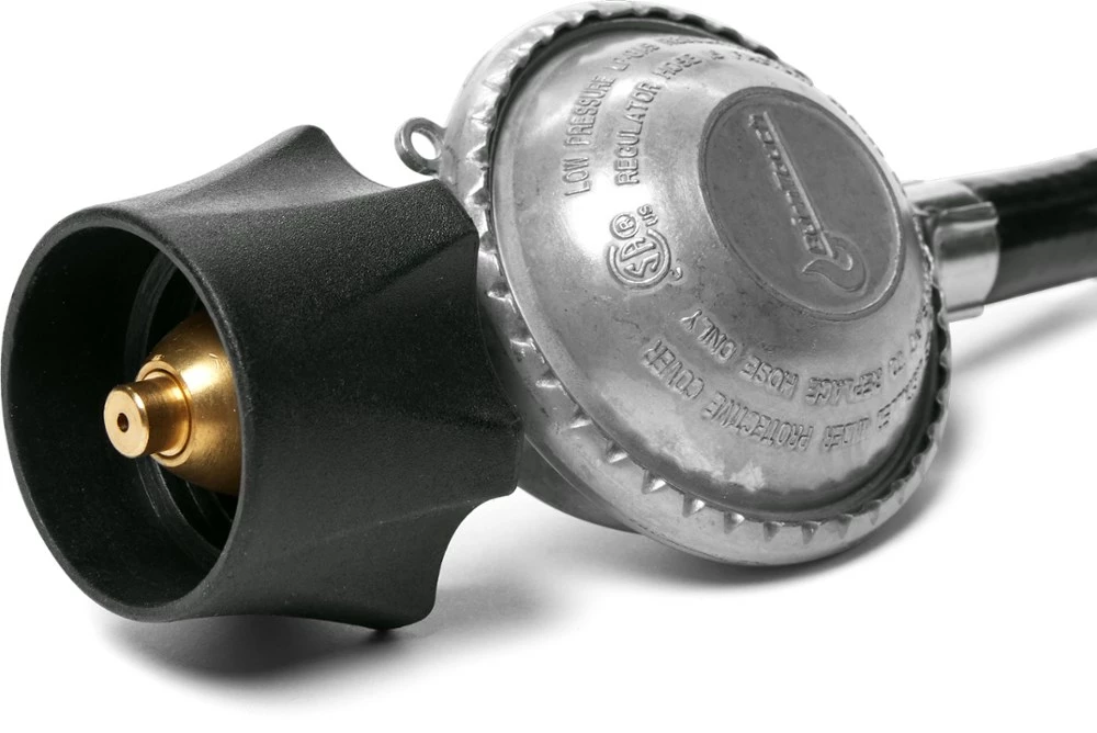 Camp Chef Redwood Gas Fire Pit with Lid and Heat-Dispersing Lava Rocks - Image 4