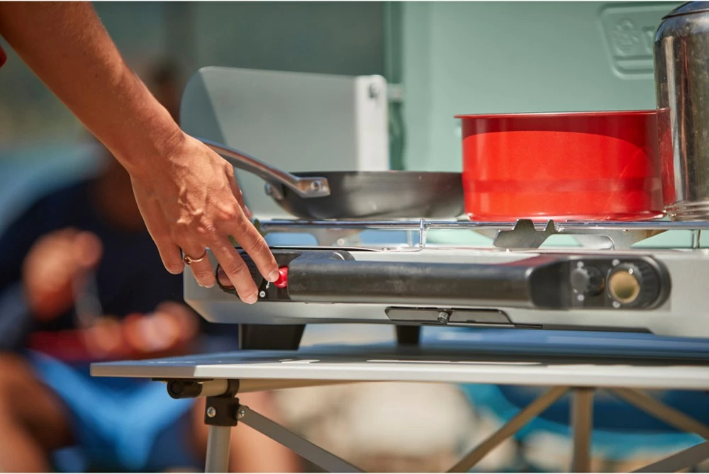 Coleman Cascade 328 3-Burner Camp Stove - Image 11