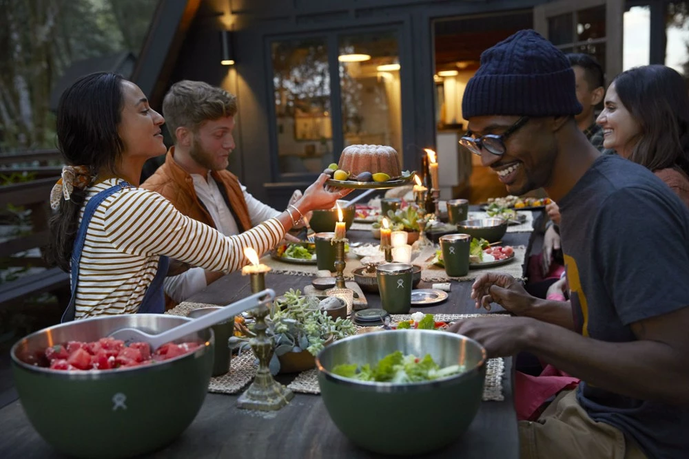 Hydro Flask Serving Bowl with Lid - 5 Qt. - Image 4