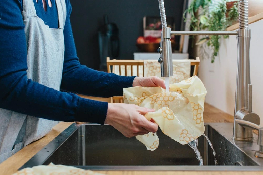 Bee's Wrap Honeycomb Print Wraps - Set of 3 - None - Image 11