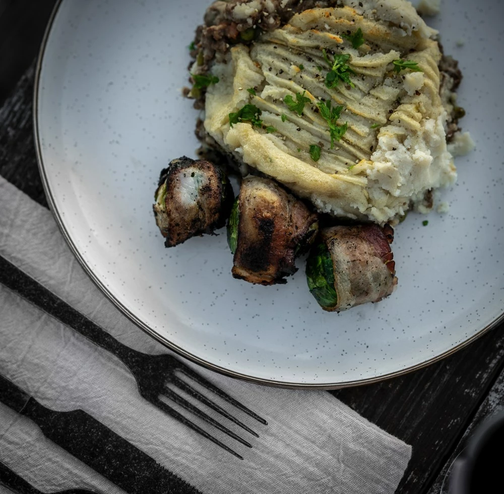 Barebones Enamelware Plates - Package of 2 - Eggshell - Image 5