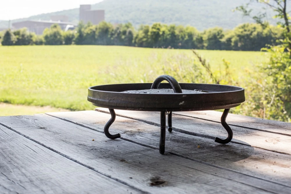 Lodge 4-in-1 Camp Dutch Oven Tool - Black - Image 10