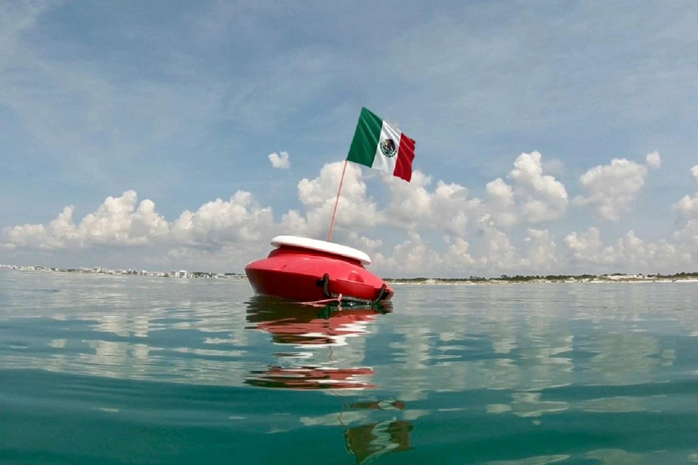 CreekKooler 30 Quart Cooler - Red - Image 3